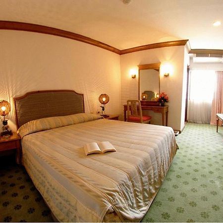 Down Town Inn, Chiang Mai Extérieur photo